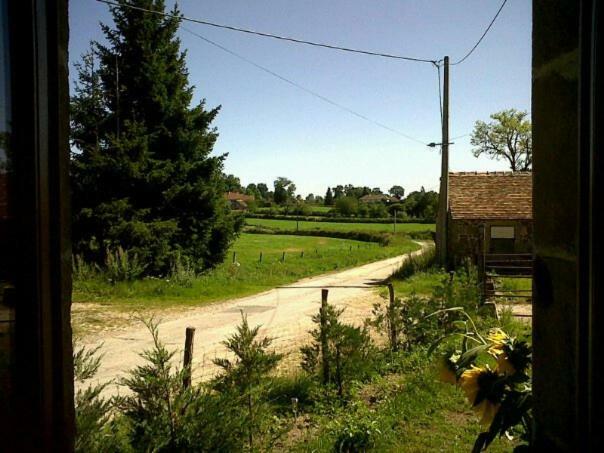 Le Petit Savriere B&B Tronget 外观 照片